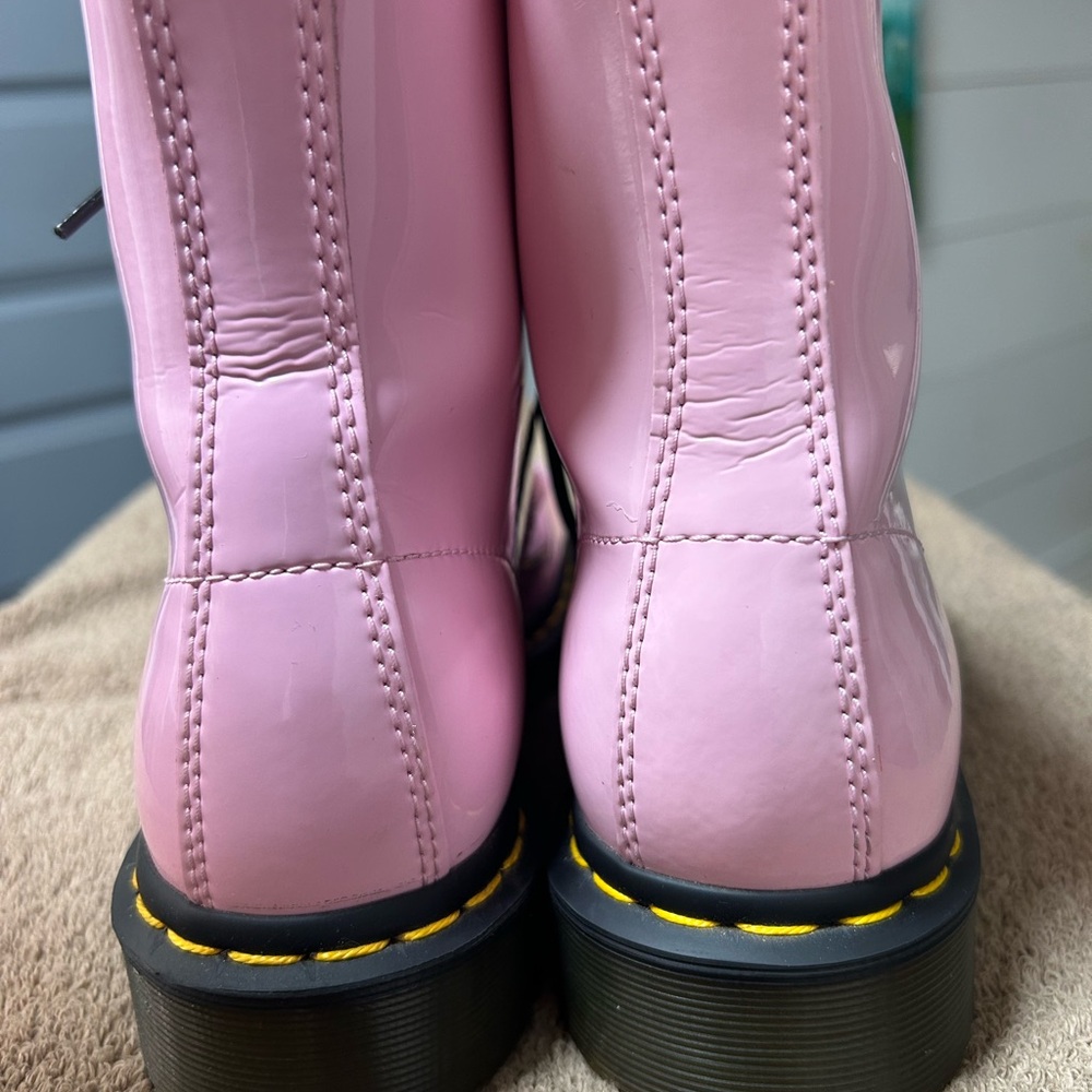 Doc Martens pale pink patent leather style 1460 combat boots. Worn once? Size 8 - Picture 8 of 16
